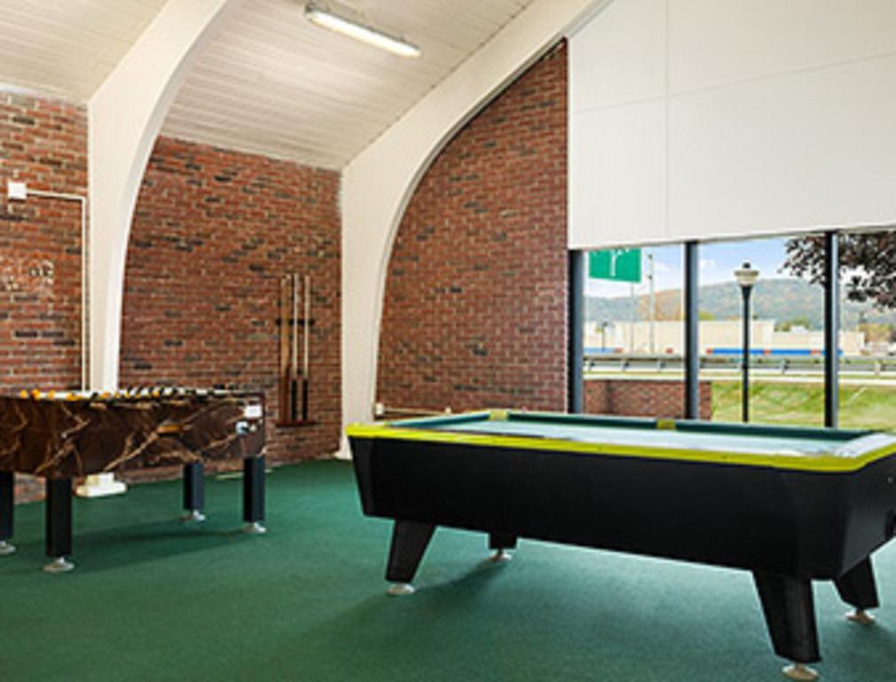 Days Inn By Wyndham Rutland/Killington Area Extérieur photo