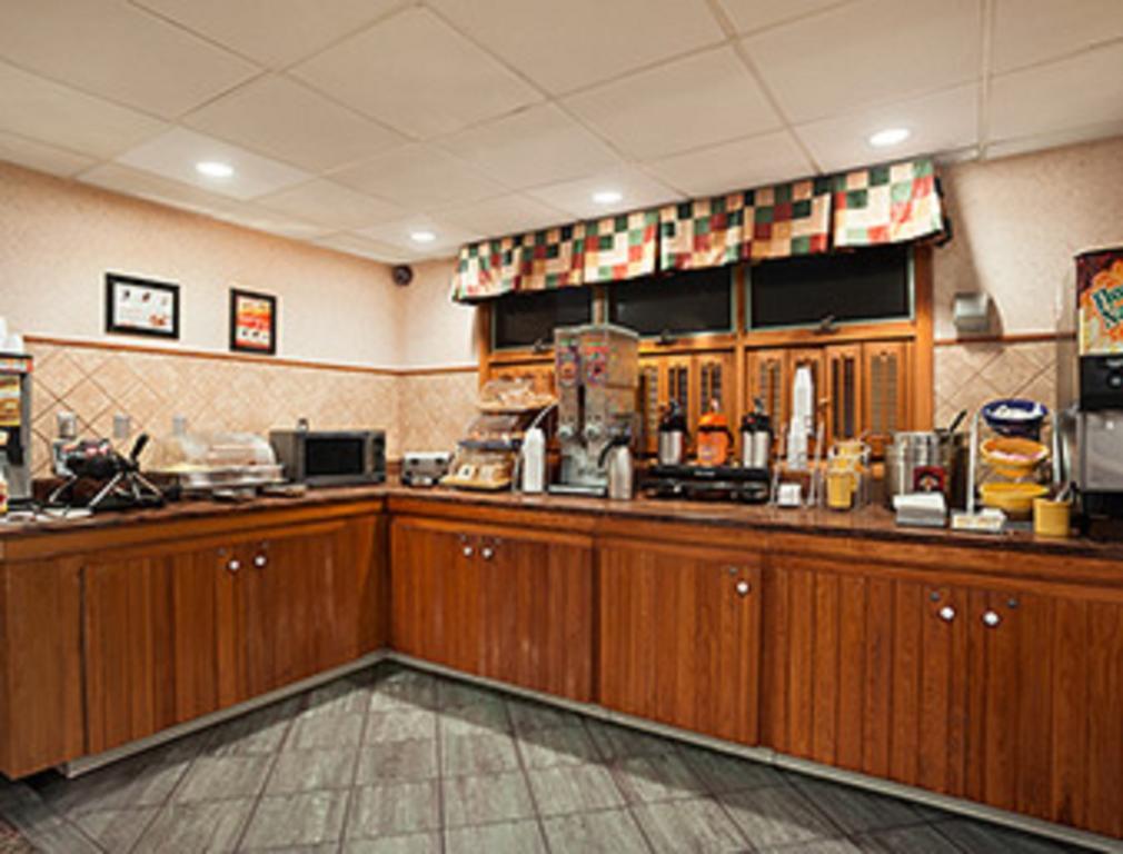 Days Inn By Wyndham Rutland/Killington Area Extérieur photo