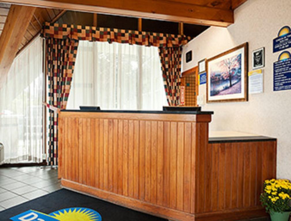 Days Inn By Wyndham Rutland/Killington Area Extérieur photo
